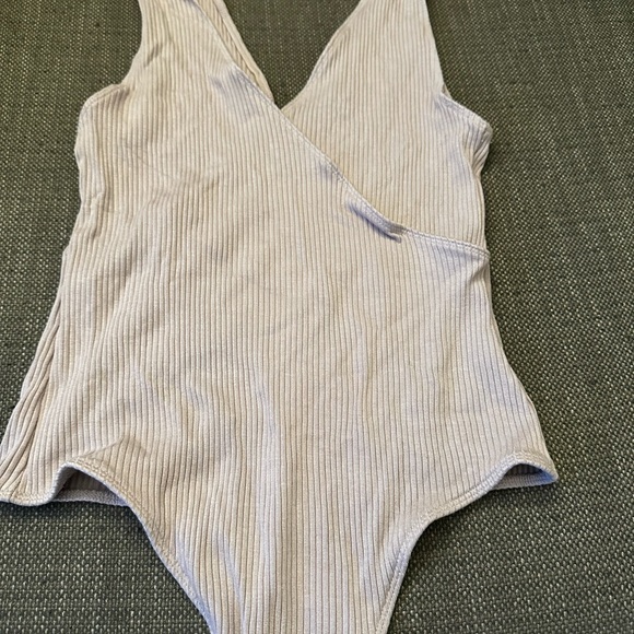 Aritzia Haul bundle - Picture 3 of 10